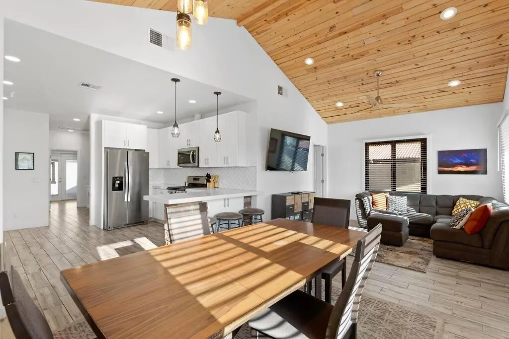 Charming House & Cottage In Downtown Phoenix Apartment