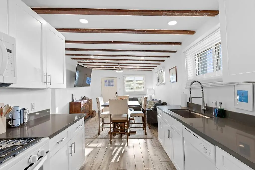 Charming House & Cottage In Downtown Phoenix